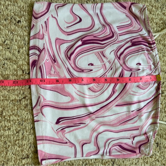 *3 for $9* Retro Psychedelic Crop Top - Picture 5 of 8